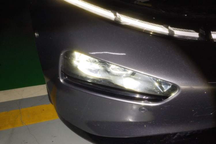 Used XPeng P7 2020 586N Right Front Headlight