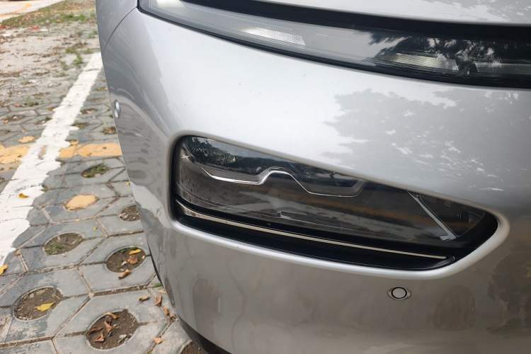 Used XPeng P7 2020 586E Right Front Headlight