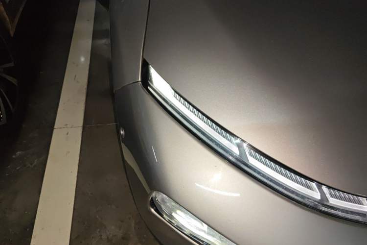 Used XPeng P7 2020 670E Right Front Headlight