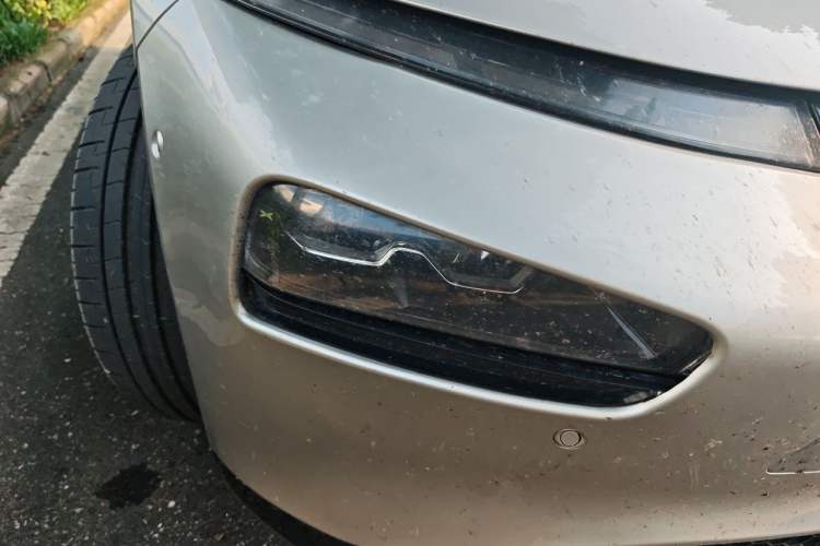Used XPeng P7 2020 670N Right Front Headlight