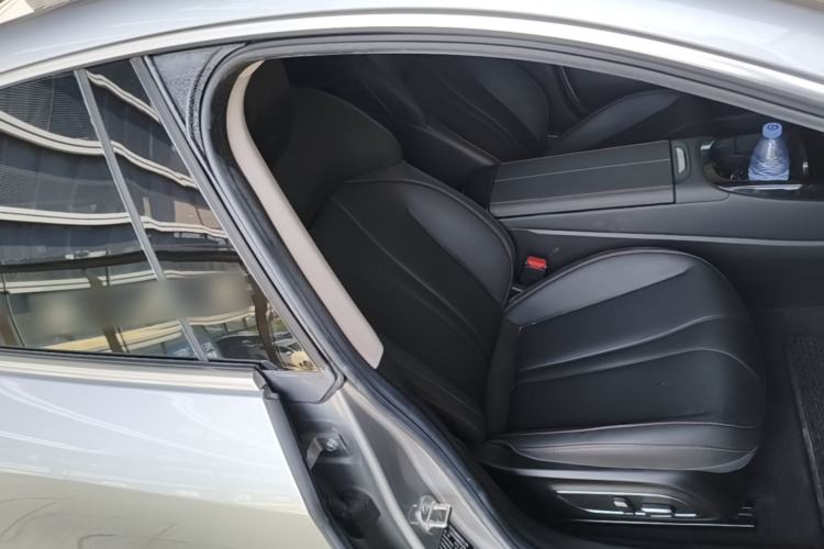 Used XPeng P7 2020 586N Right Front Seat