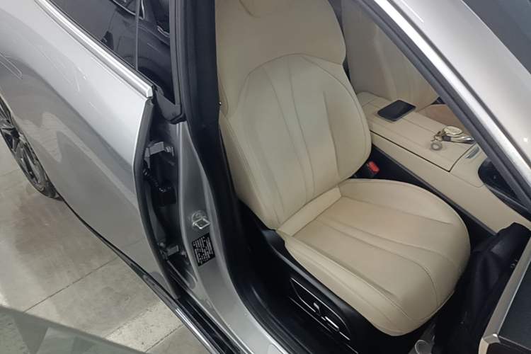 Used XPeng P7 2020 706G Right Front Seat