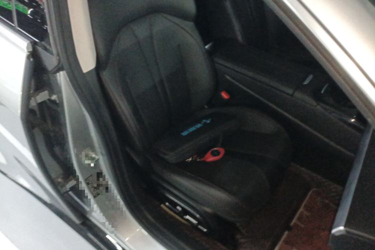 Used XPeng P7 2020 706G Right Front Seat