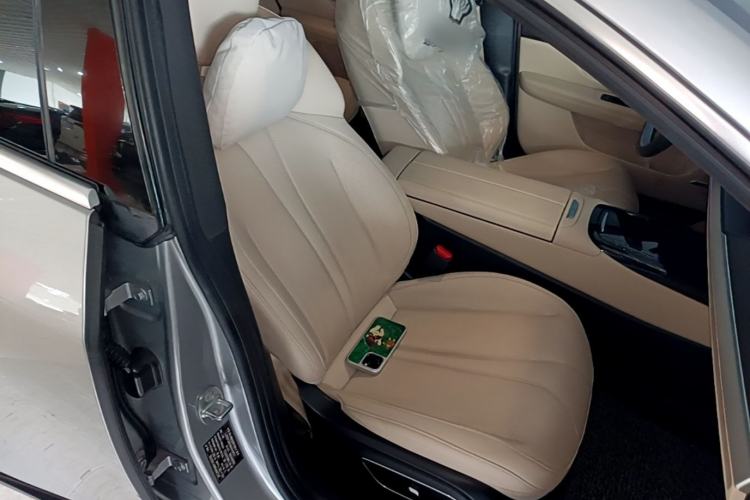 Used XPeng P7 2020 586N Right Front Seat