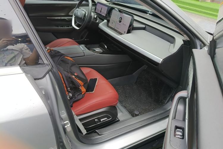 Used XPeng P7 2020 670N Right Front Seat