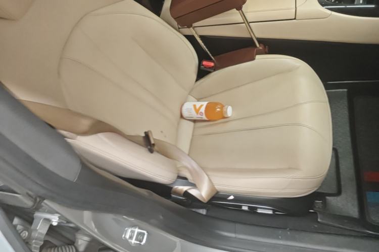 Used XPeng P7 2020 706G Right Front Seat