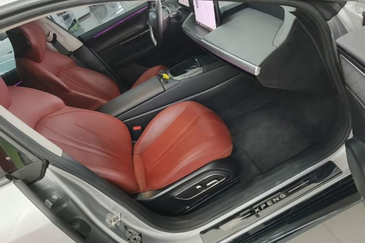 Used XPeng P7 2020 670N Right Front Seat