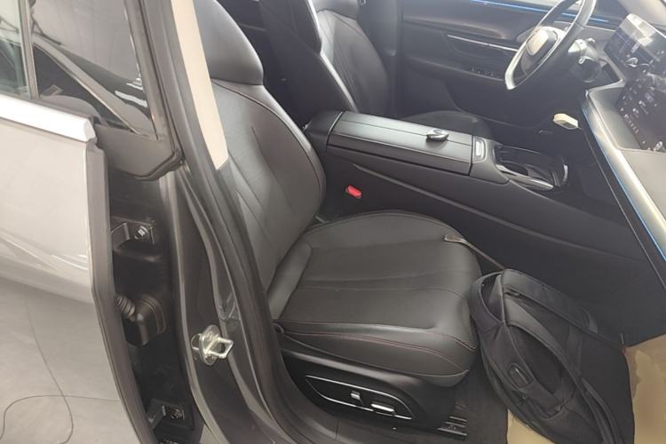 Used XPeng P7 2020 Rear-Drive Long-Range Smart Drive Version Right Front Seat