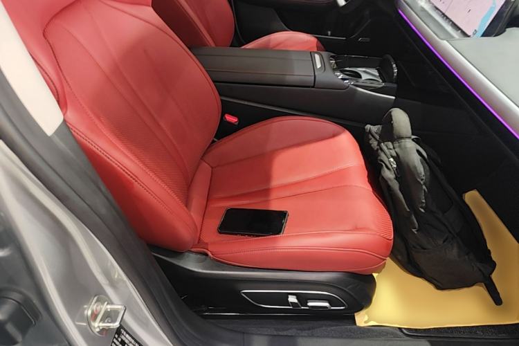 Used XPeng P7 2020 670N Right Front Seat