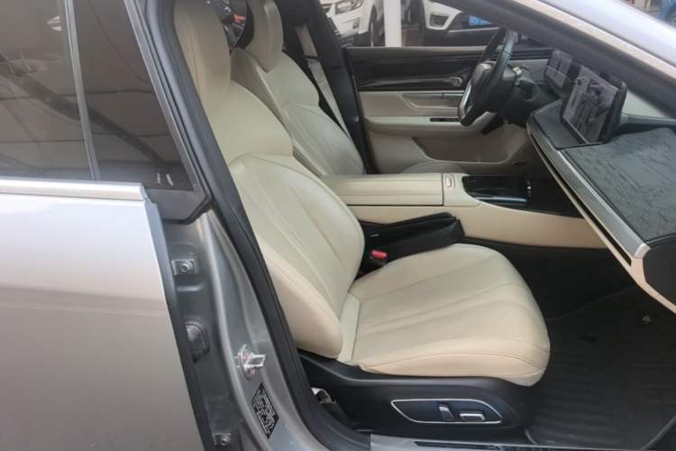 Used XPeng P7 2020 670N Right Front Seat