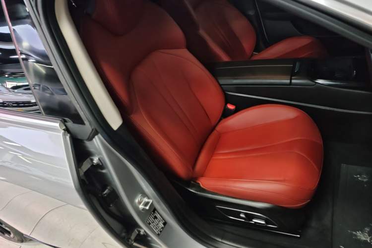 Used XPeng P7 2020 562E Performance Edition Right Front Seat