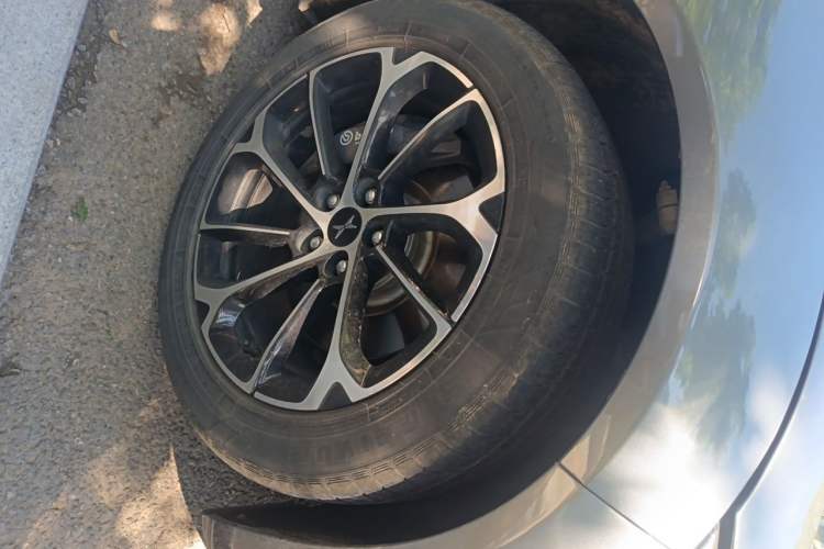 Used XPeng P7 2020 586N Right Front Wheel Hub