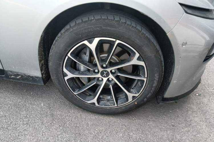 Used XPeng P7 2020 586N Right Front Wheel Hub