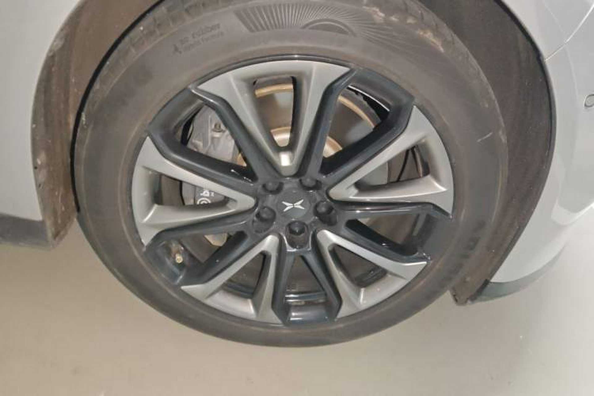 Used XPeng P7 2020 670E Right Front Wheel Hub