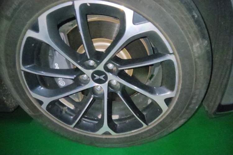 Used XPeng P7 2020 586N Right Front Wheel Hub