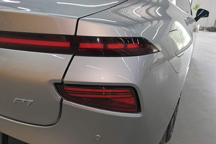 Used XPeng P7 2020 670E Right Rear Taillight