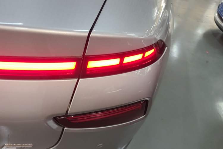 Used XPeng P7 2020 586N Right Rear Taillight
