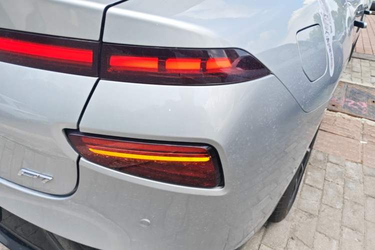 Used XPeng P7 2020 670N Right Rear Taillight