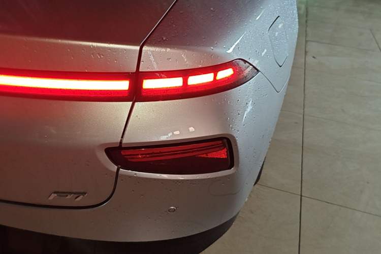 Used XPeng P7 2020 670N Right Rear Taillight