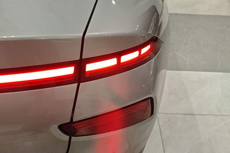 Used XPeng P7 2020 670N Right Rear Taillight