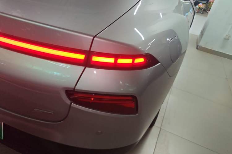 Used XPeng P7 2020 670N Right Rear Taillight