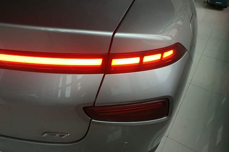 Used XPeng P7 2020 670N Right Rear Taillight