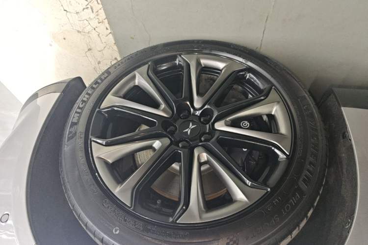 Used XPeng P7 2020 670E Right Rear Wheel Hub