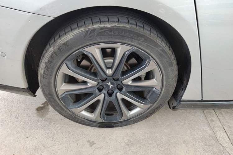 Used XPeng P7 2020 670N Right Rear Wheel Hub