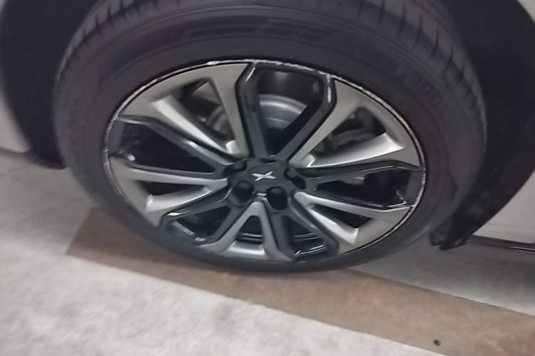 Used XPeng P7 2020 670N Right Rear Wheel Hub