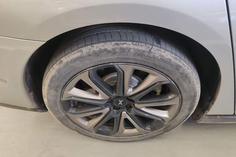 Used XPeng P7 2020 670E Right Rear Wheel Hub