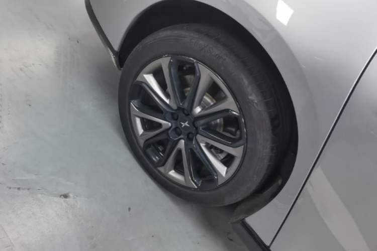 Used XPeng P7 2020 706G Right Rear Wheel Hub