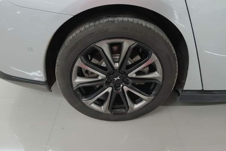 Used XPeng P7 2020 670N Right Rear Wheel Hub
