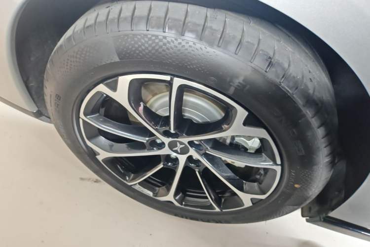 Used XPeng P7 2020 586N Right Rear Wheel Hub