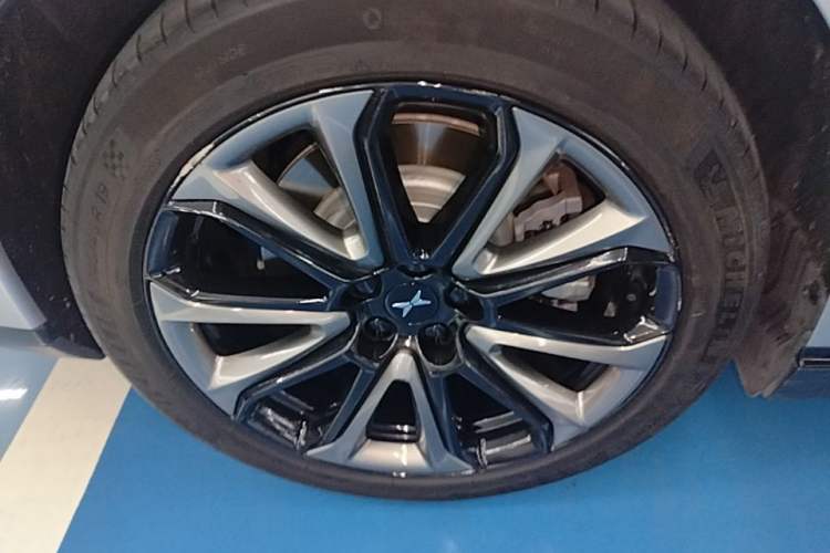Used XPeng P7 2020 670E Right Rear Wheel Hub