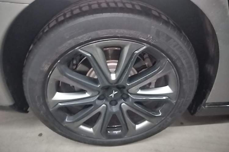 Used XPeng P7 2020 670N Right Rear Wheel Hub