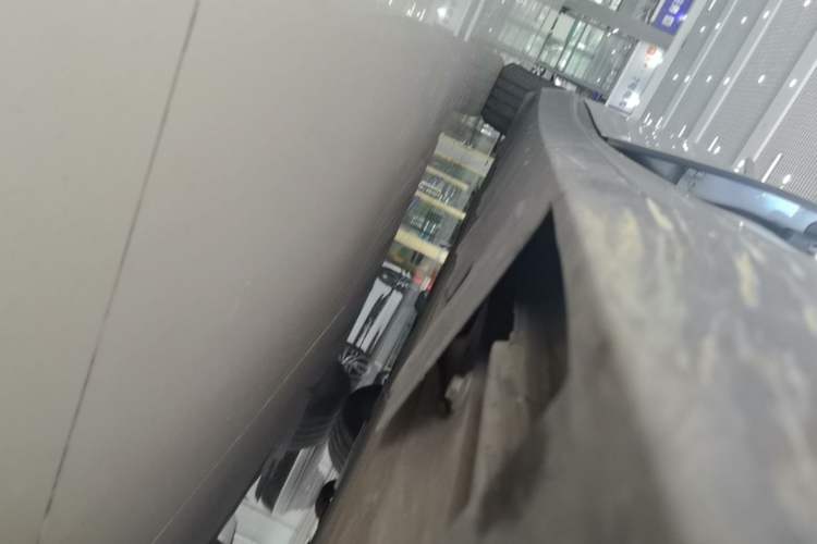 Used XPeng P7 2020 562E Performance Edition Right Side Sill