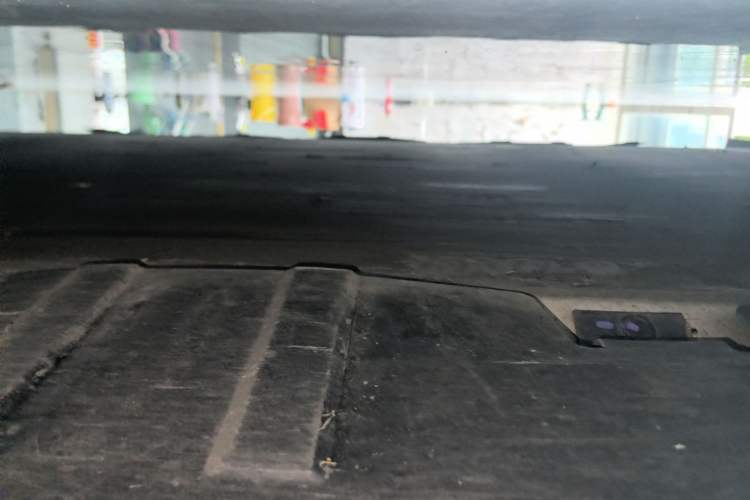 Used XPeng P7 2020 Rear-Drive Long-Range Smart Drive Version Right Side Sill