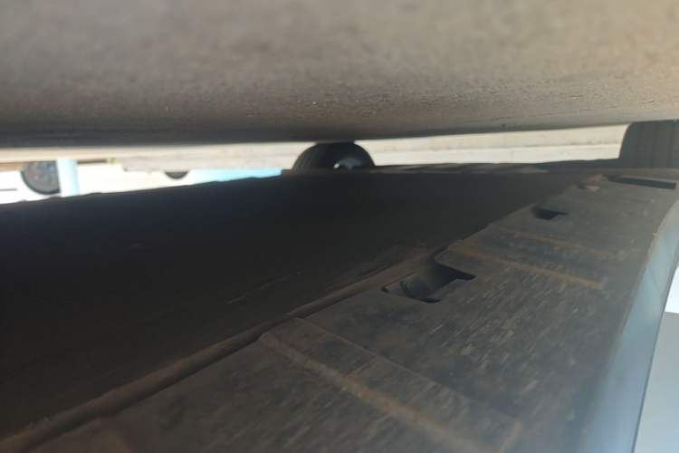 Used XPeng P7 2020 670E Right Side Sill