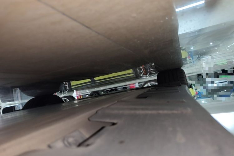 Used XPeng P7 2020 586N Right Side Sill