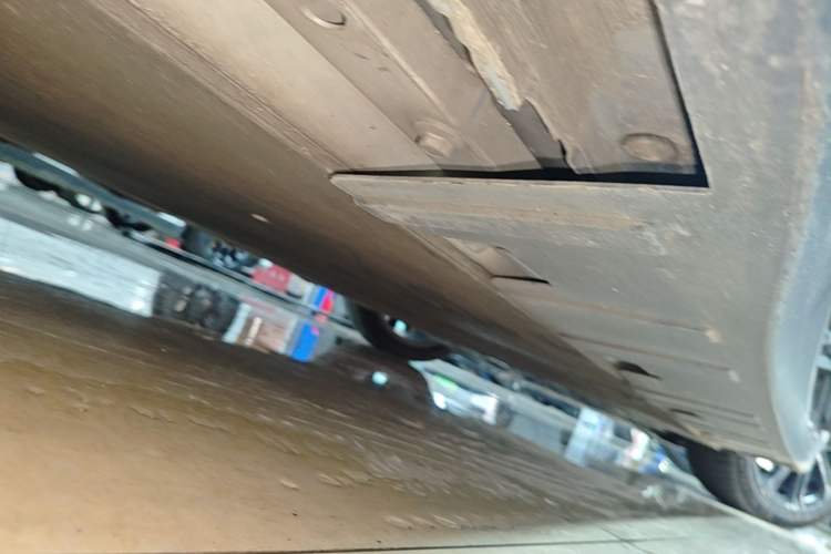 Used XPeng P7 2020 562E Performance Edition Right Side Sill