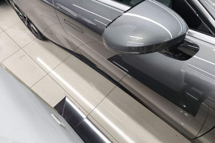 Used XPeng P7 2020 670E Right Side Sill