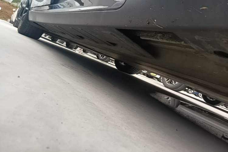 Used XPeng P7 2020 Rear-Drive Long-Range Smart Drive Version Right Side Sill