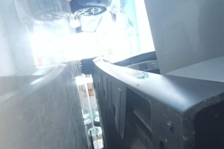 Used XPeng P7 2020 670E Right Side Sill