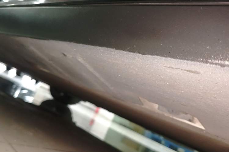 Used XPeng P7 2020 670E Right Side Sill