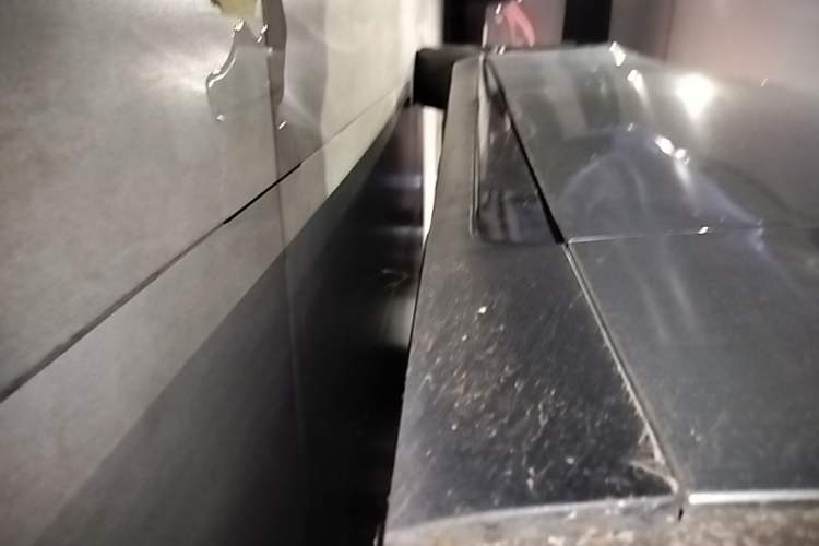 Used XPeng P7 2020 586E Right Side Sill