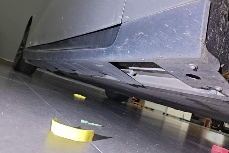 Used XPeng P7 2020 586N Right Side Sill