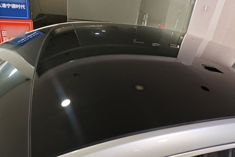 Used XPeng P7 2020 670E Roof