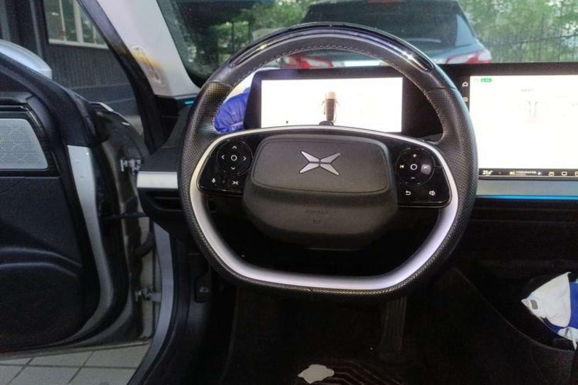Used XPeng P7 2020 586N Steering Wheel