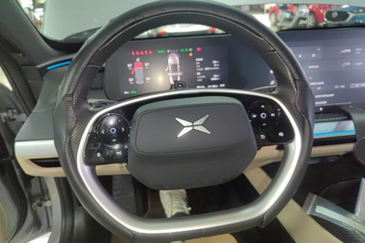 Used XPeng P7 2020 586E Steering Wheel