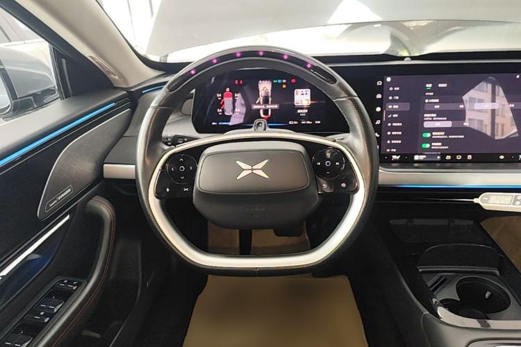 Used XPeng P7 2020 Rear-Drive Long-Range Smart Drive Version Steering Wheel
